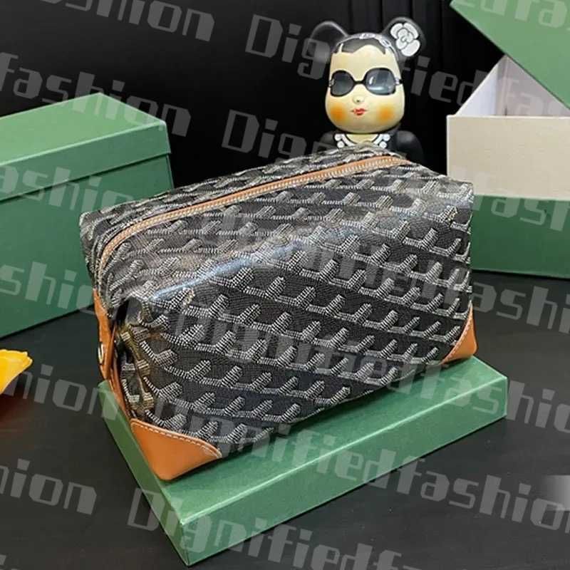 hot High quality Cosmetic Bags Cases Nylon Designer Mini Makeup Bag For Women Luxury Handbag Mens Cosmetic Bag Fashion Toiletry Bag Zipper Wash Pouch Toiletry Purse - 6 of 6