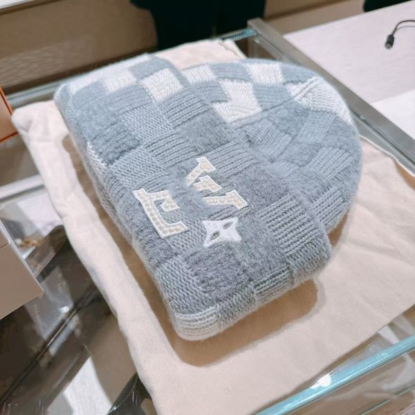 Designer Bean Hat Women Woolen Hat Fisherman Hat Luxury Classic Fashion Winter Wool Warm Belt Box Gift VVX - Fashion Collection - yakudashop
